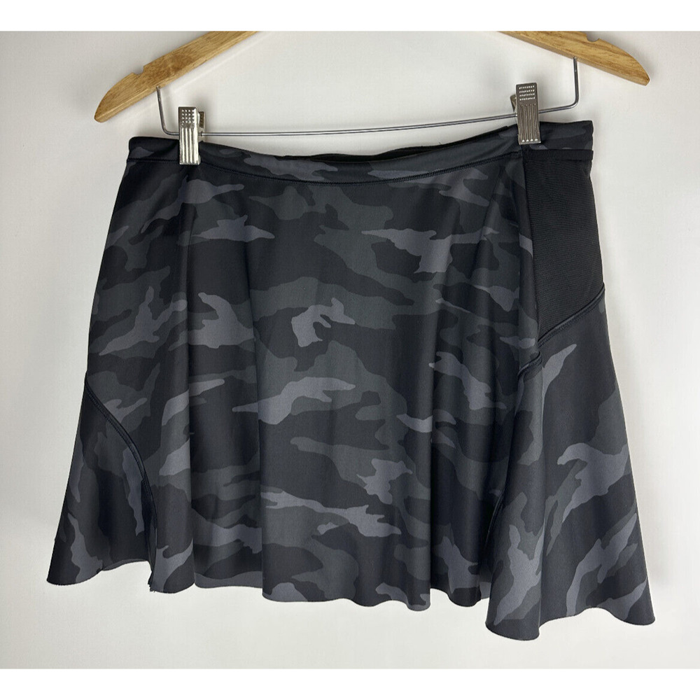 Athleta Camo Match Point Skort Shorts + Skirt Stretch Gripper Liner Women Medium - Picture 2 of 16